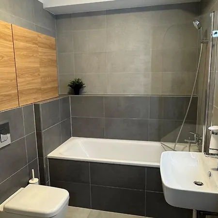 Apartman Prestige - Next To Ice Arena, Private Parking *