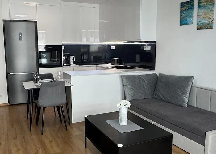 Apartmán Prestige - Next To Ice Arena, Private Parking