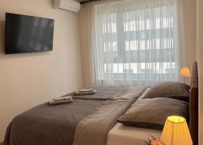 Prestige - Next To Ice Arena, Private Parking * Bratysława