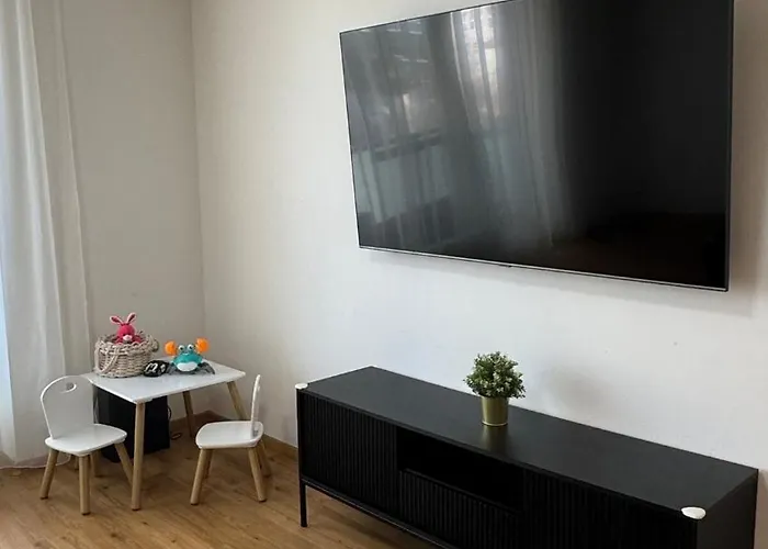 Prestige - Next To Ice Arena, Private Parking * Bratysława